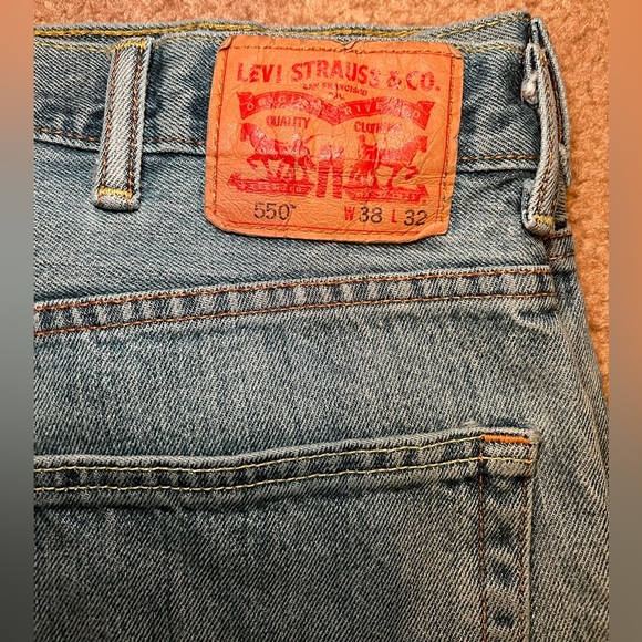 550 Levi Jeans Men’s 38x32 - Picture 2 of 6